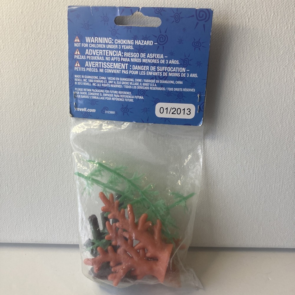 REVELL 77-1305 School Project Accessory Ocean Plants/Snail