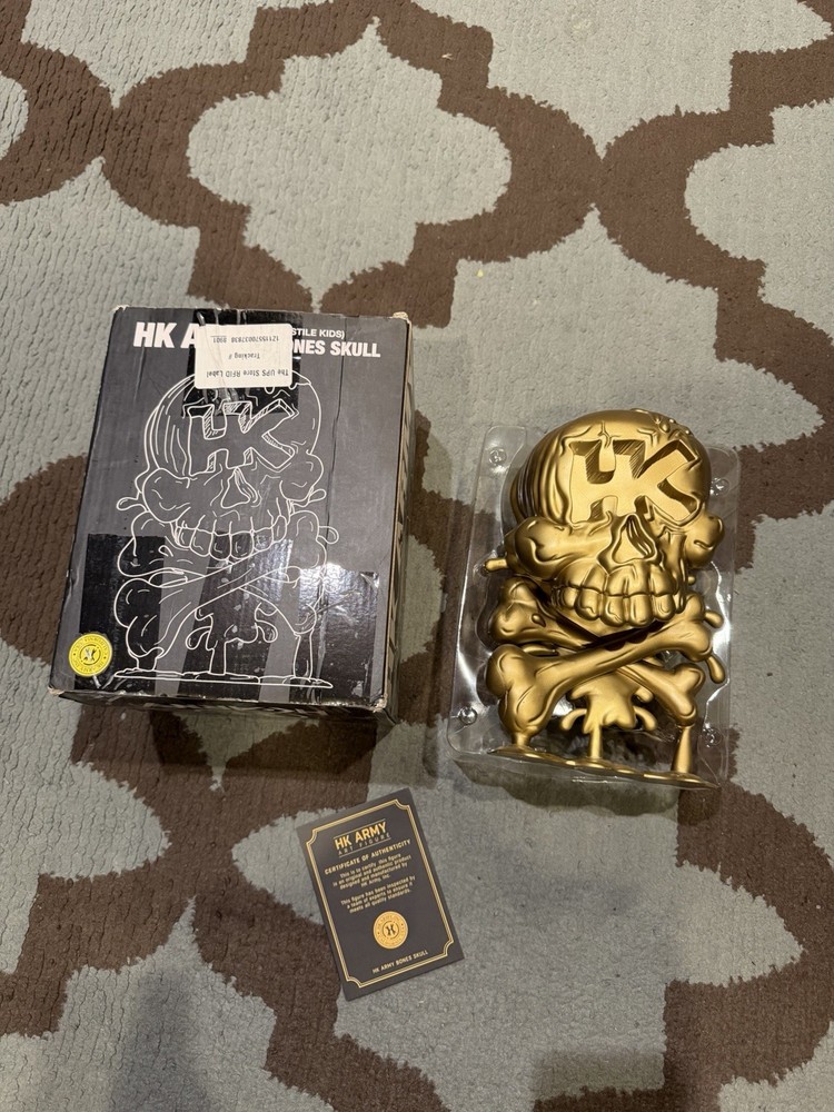 HK ARMY SKULL BONES FIGURE!
