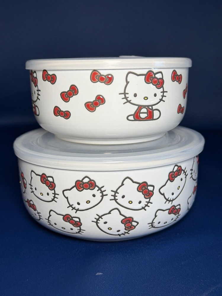 NEW! Ceramic HELLO KITTY Red Bows Covered Nesting Bowls W/ Vented Lids 2 Pc Set