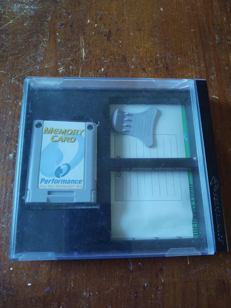 N64 PERFORMANCE MEMORY CARD FOR NINTENDO 64 VIDEO GAME SYSTEM