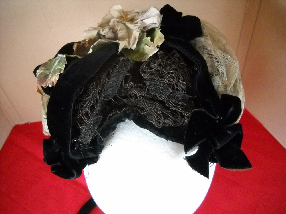 Ladies Civil Was Hat.