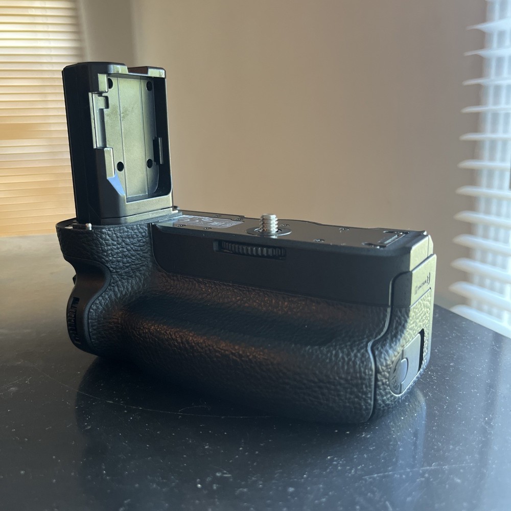 Sony VG-C3EM Vertical Battery Grip