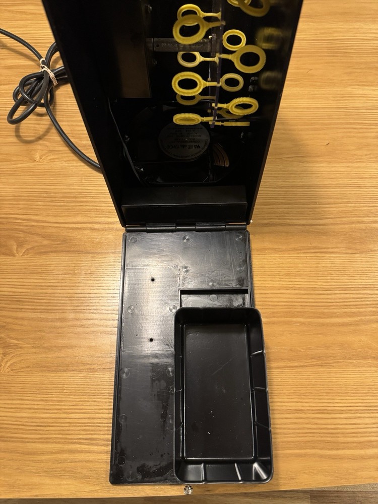 Chalet B-250 Bubble Machine Lightweight Manual Control Tested and Working