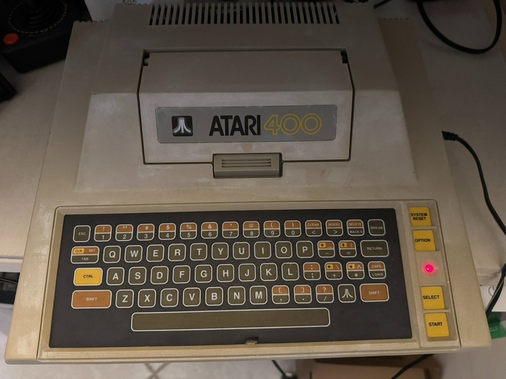 Atari 400 Computer System - Working, comes with PSU