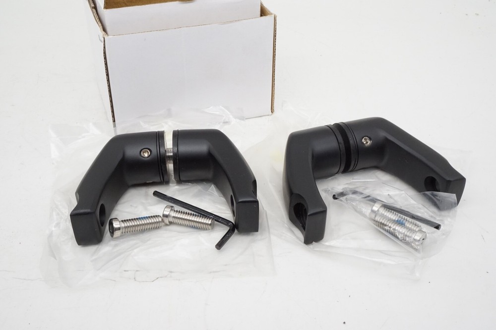 New Genuine CRL LP0MBL Matte Black Offset Mount Mid-Post for Ladder Pulls
