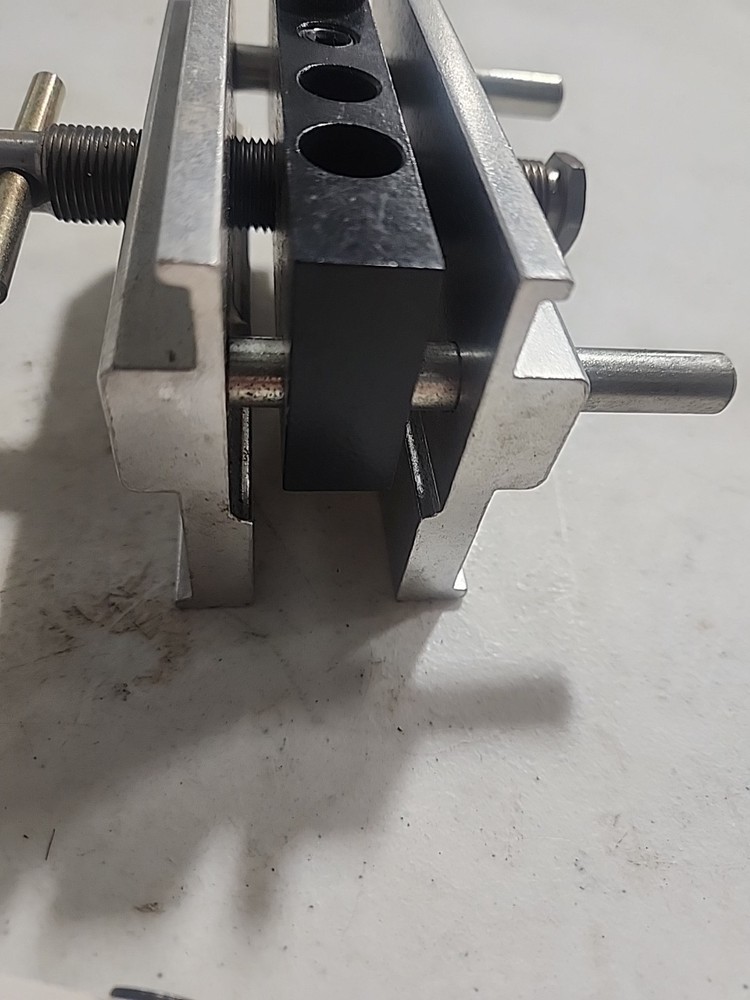 Dowl It Self-Centering Dowel Drill Guide W/ 6 pins VGC