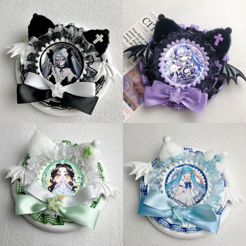 2D anime peripheral badges holder