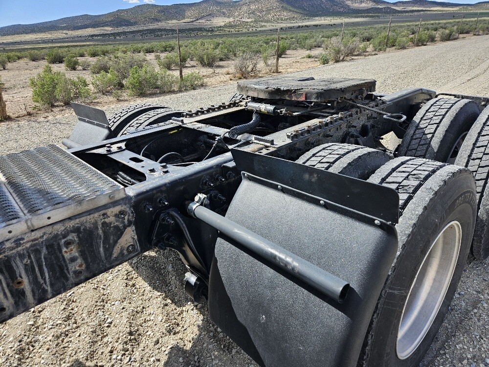 2018 International LT # 4401