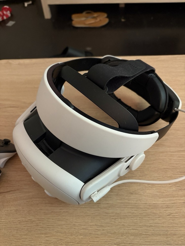 Meta Quest 3 Virtual Reality Headset 512GB w/ Battery Strap