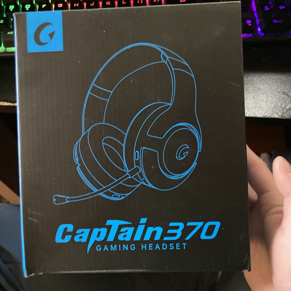 Captain 370 Wireless Gaming Headset - White