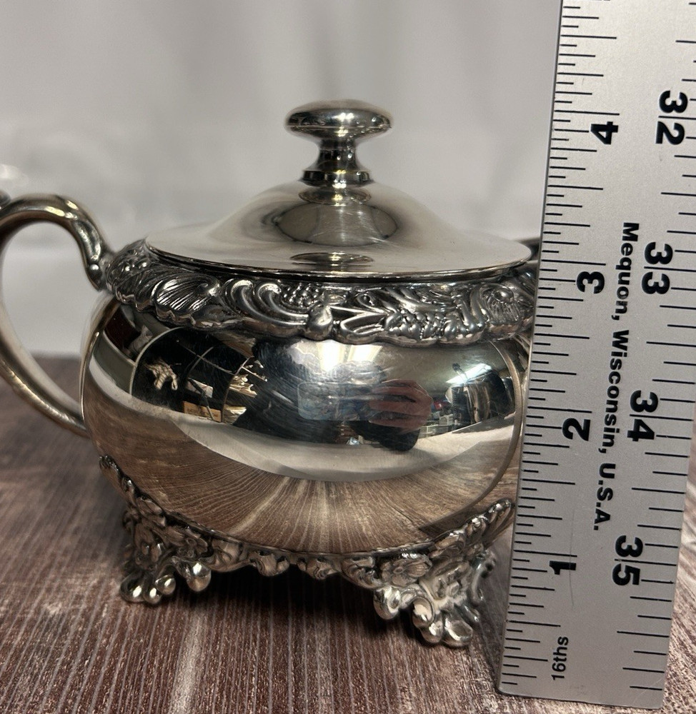VTG Wilcox New Beverly Manor Silver Plate Teapot #1302 Polished Hinged Lid Fancy