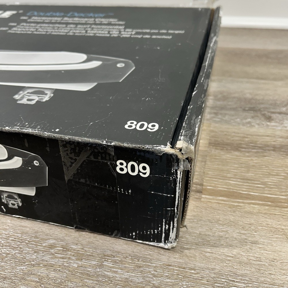 Thule 809 Double Decker Surf Board Rooftop Carrier With 4 Locks/Keys