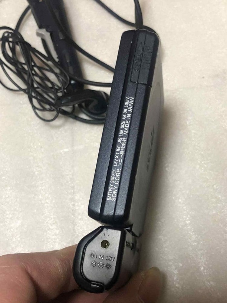 Sony MZ-E55 MD Walkman Minidisc