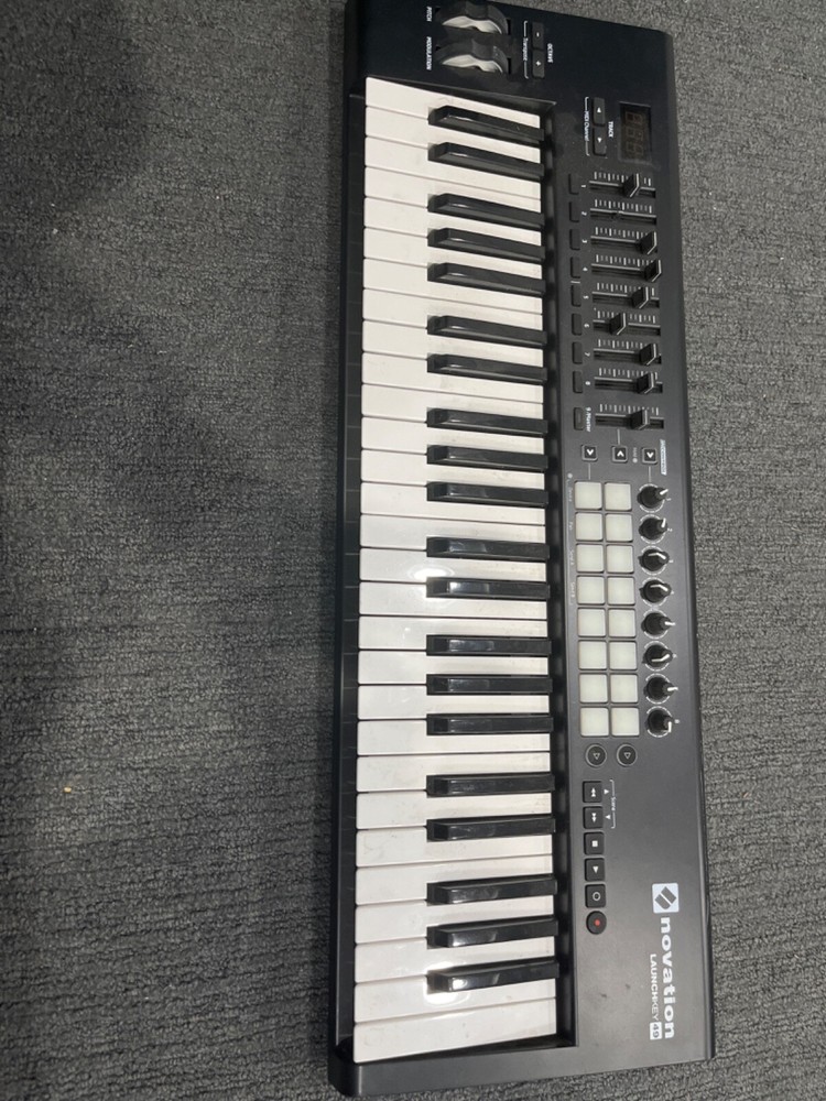 Novation LaunchKey 49 MK2 Keyboard Controller