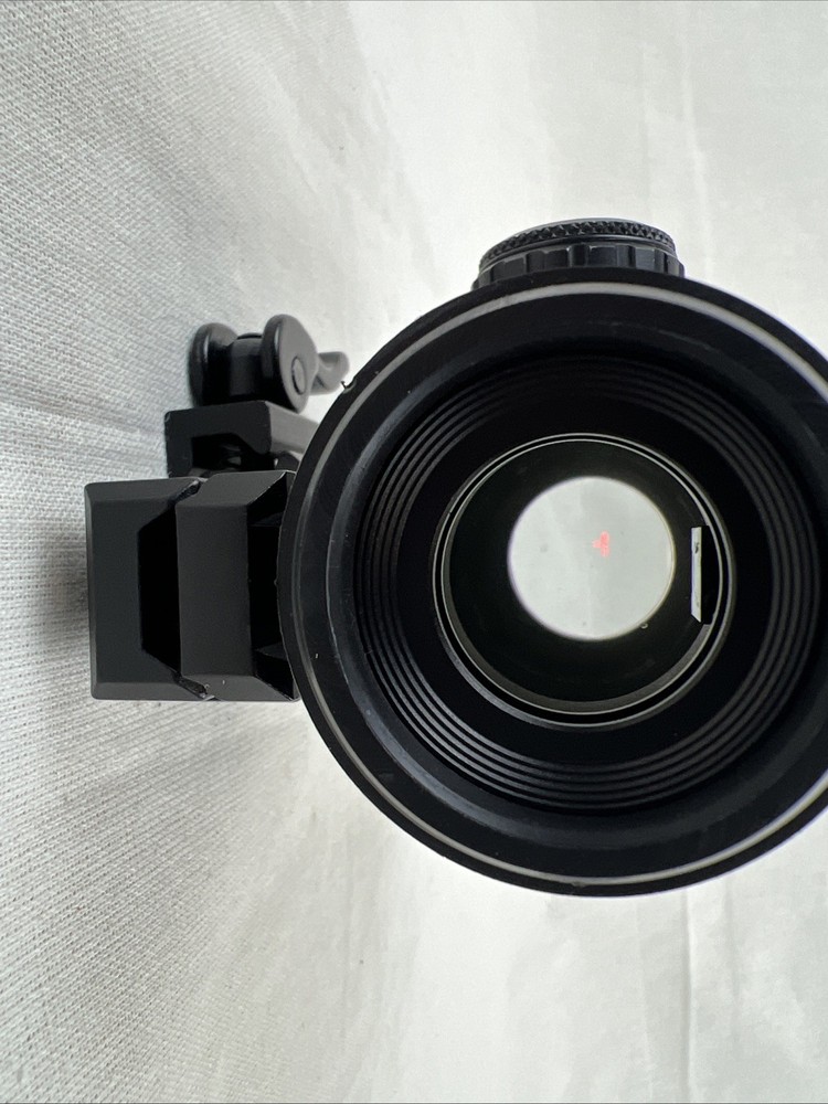 UTG Quick Target Acquisition Compact Red / Green Dot Sight w/ Quick Detach