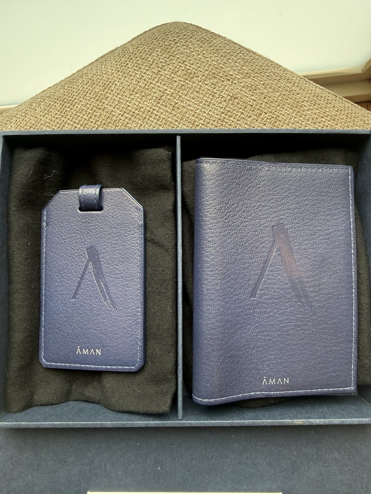 Aman Genuine Leather Luggage Tag & Passport Cover