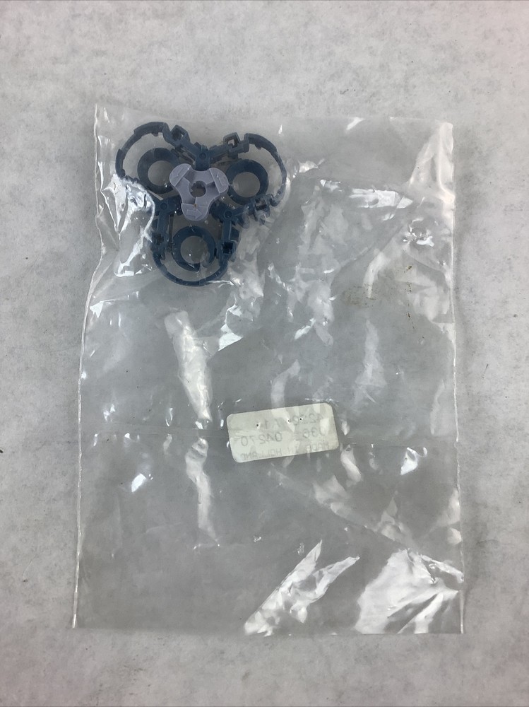 New Norelco 422203604270 Retaining Bracket