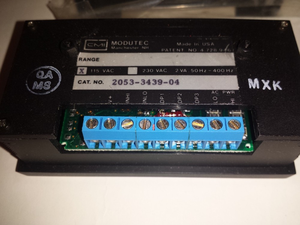 Modutec 2053-3439-04 AC Current LCD Digital Panel Meter