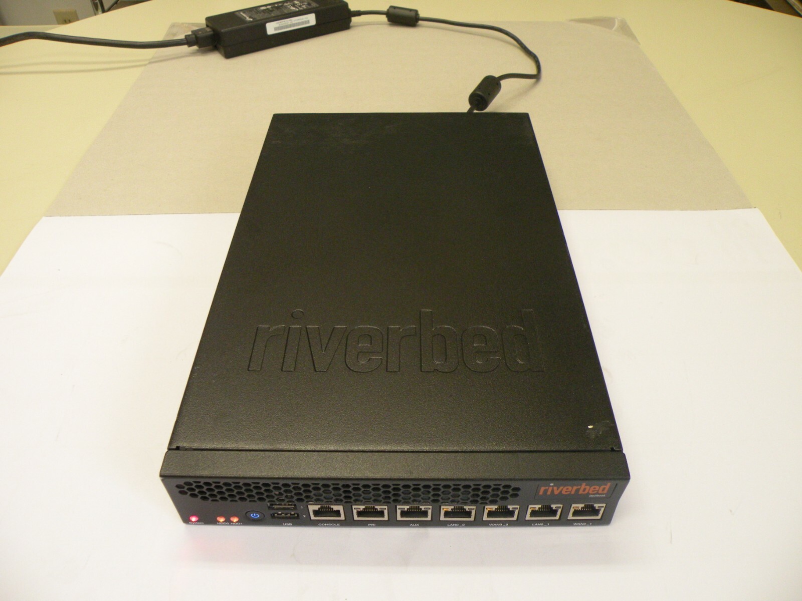 RIVERBED CXA-00570-B020 NETWORK APPLIANCE ACCELERATOR 2GB 320GB HDD 80GB SSD