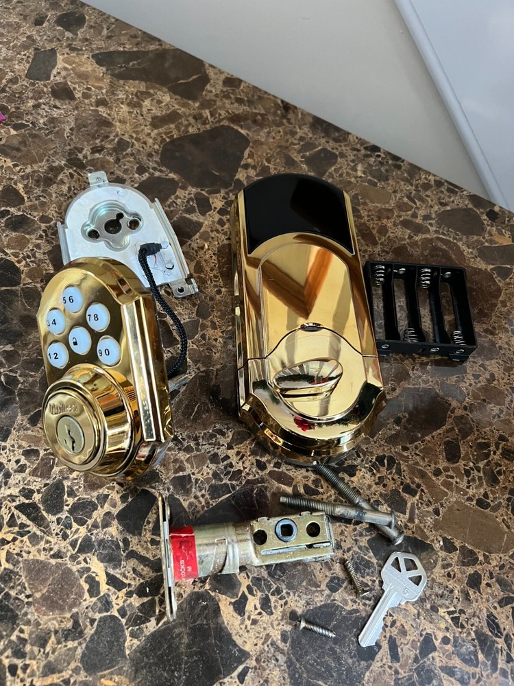 Kwikset SmartCode Z-Wave Deadbolt - Polished Brass - Pre-Owned