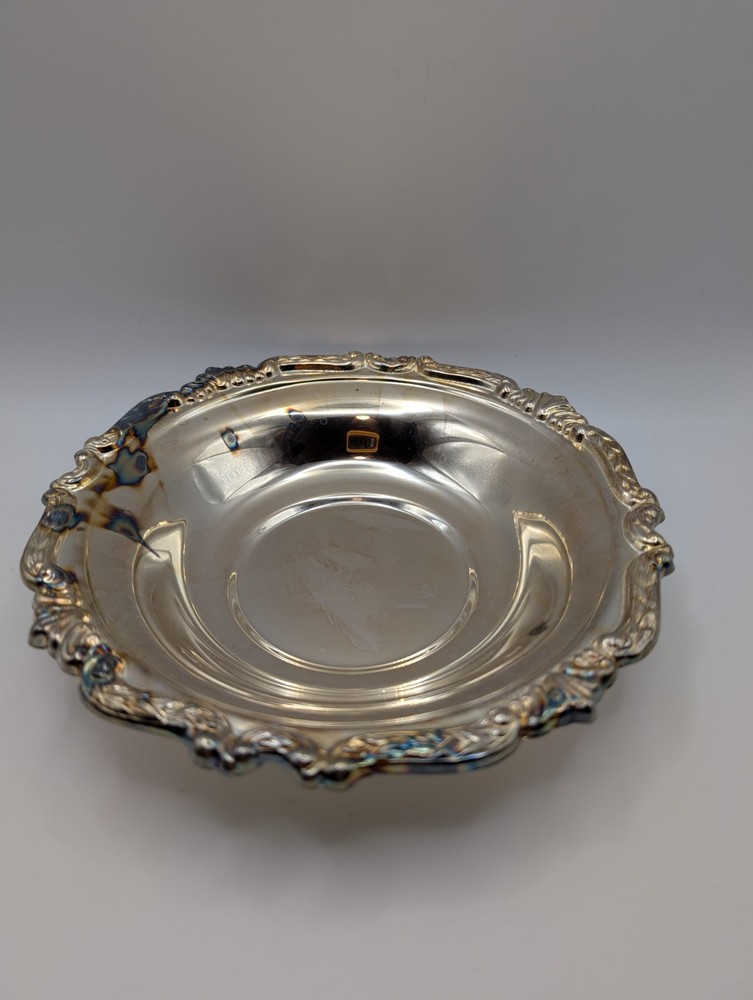 Vintage Silverplate Serving Bowl – Decorative Ornate Edge – Lion Mark