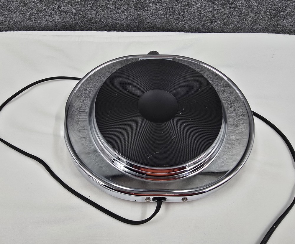 Command Performance 3 Qt. Pot with Electric Hot Plate