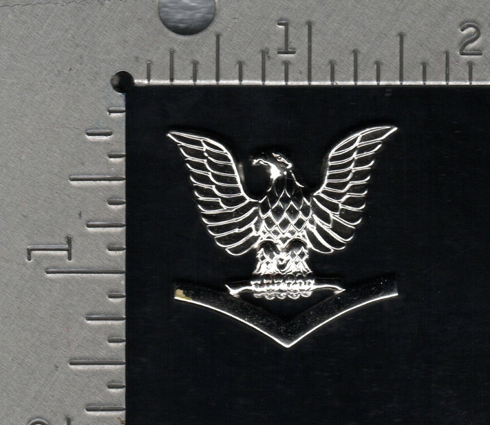 USN badge - E-4 Petty Officer Third Class Collar Device (hallmark KREW)