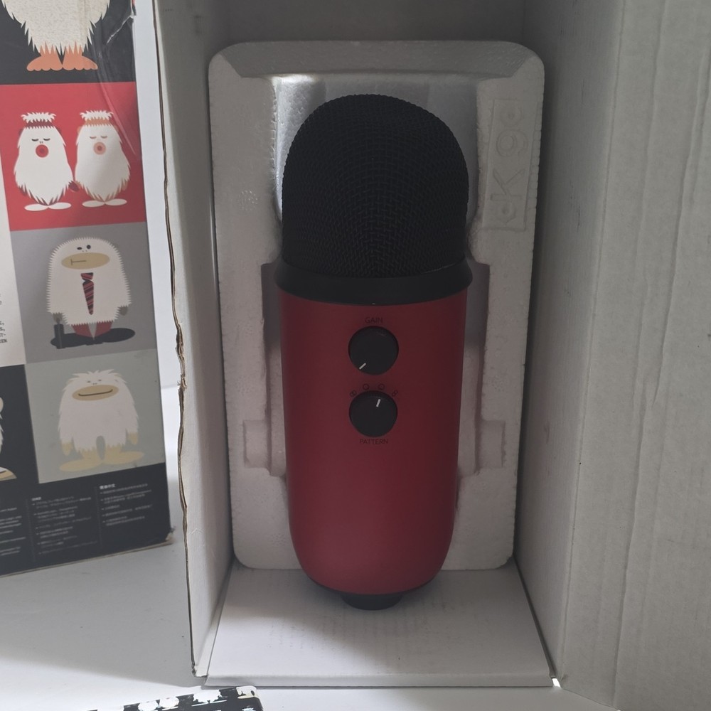 Blue Yeti USB Freestanding Microphone Red Mute Button Adjustable Gain