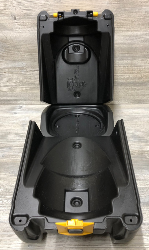 2003 Coleman Model 5155 2-Mantle Lantern w/Hard Storage Case Untested