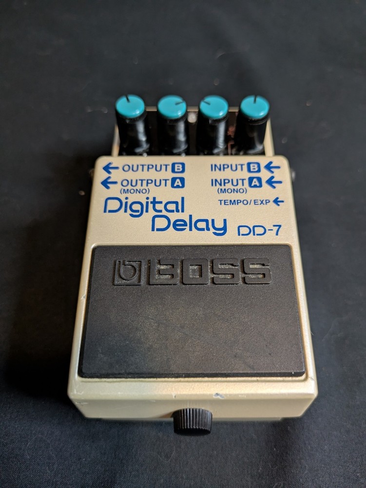 Boss DD-7 Digital Delay Guitar Effect Pedal Pre-owned