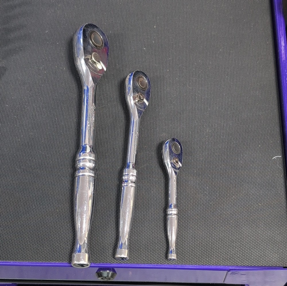 Husky 1/2-3/8-1/4 Ratchet Set