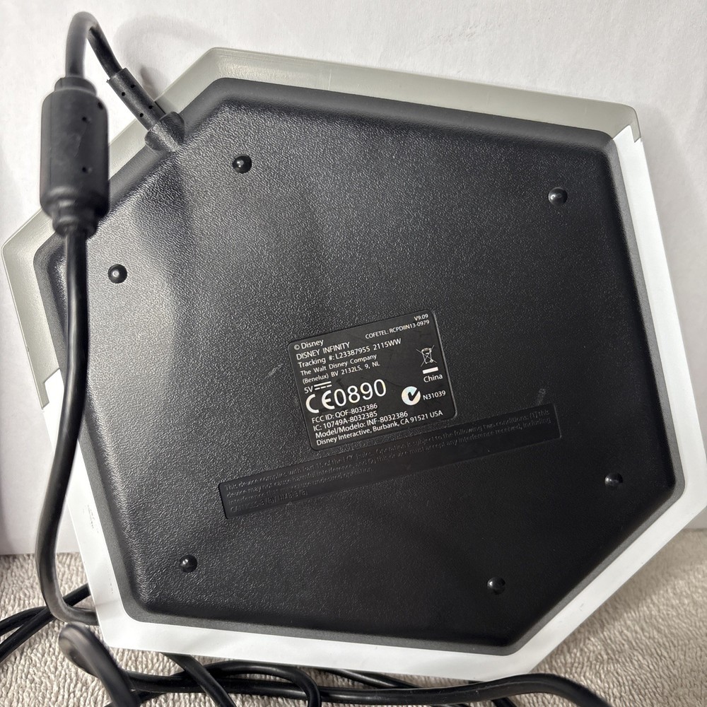 Disney Infinity Base Portal + Game Disc