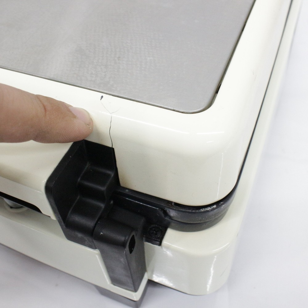 GreenPan 4-square Kitchen Waffle Maker Nonstock Surfaces Removable Plates