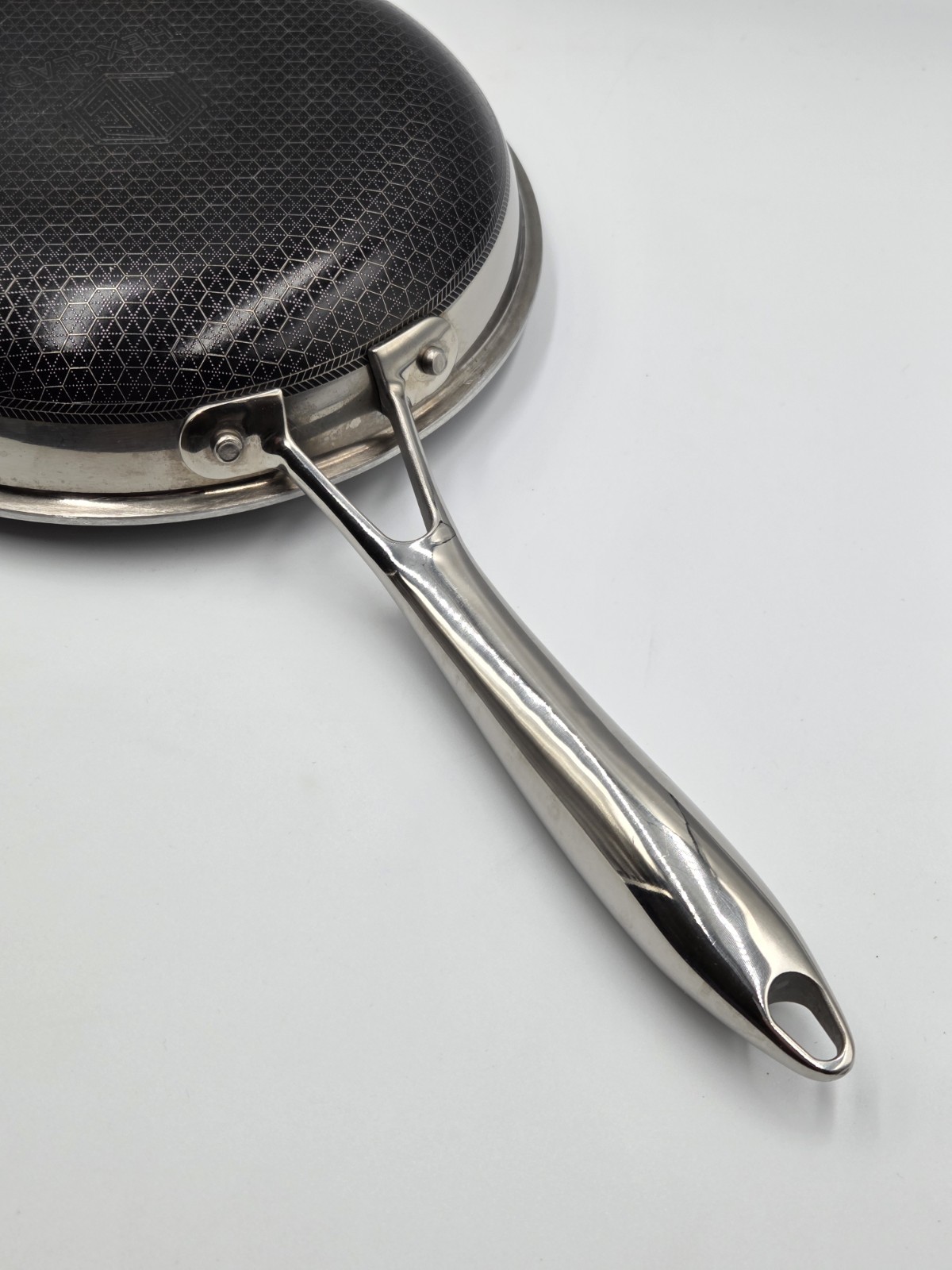 HexClad 8" Round Hybrid Stainless Steel Frying Pan Skillet Nonstick No Lid