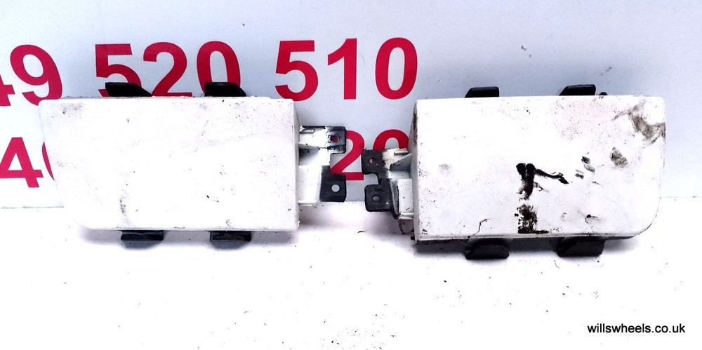 BMW E34 Front Fog Light Blanks Both Sides Alpine White