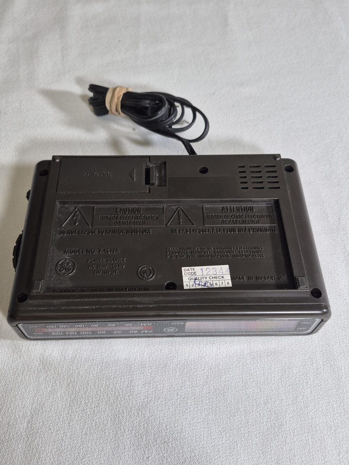 Vintage GE Digital Clock Radio Model 7-4612A AM/FM Alarm TESTED W/ COVER