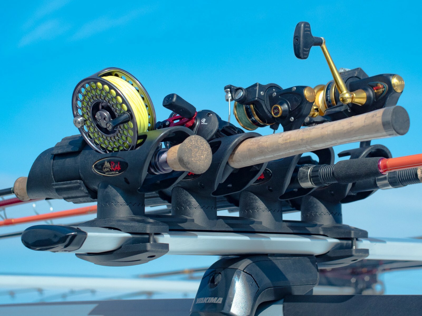 Up-Right Car / SUV Roof Rack Fishing Rod Transportation System 4 Rod Carrier