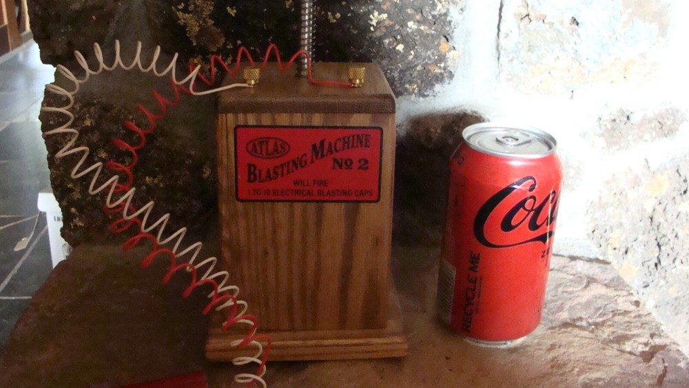 Dynamite Detonator Blasting Machine "Atlas No2" new