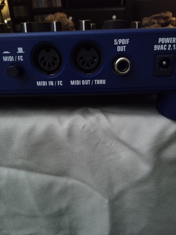 U20777 DIGITECH GENESIS 3 G2U