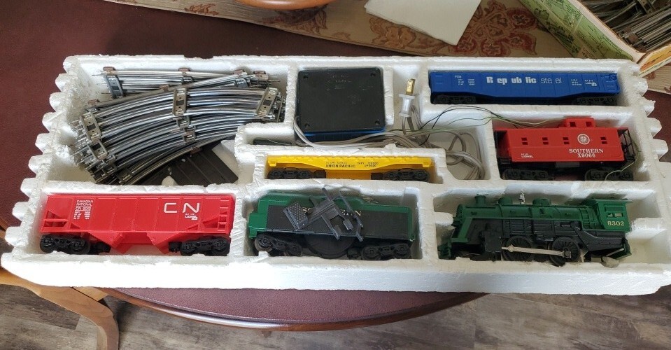 1973 Lionel Train Set ,still In Box Xtra Track