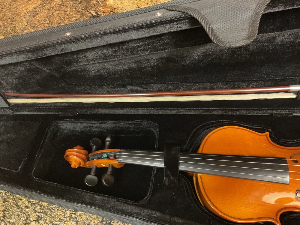 BECKER 3/4 VIOLIN MODEL #1000