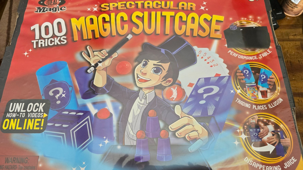 Ideal 100-Trick Spectacular Magic Show Suitcase