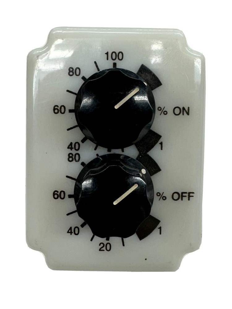  DAYTON 1A366F SOLID STATE TIME DELAY RELAY .1-10 SEC 8 PIN PLUG