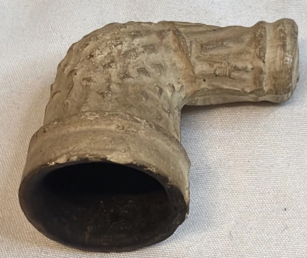 Clay Tobacco Vintage Pipe