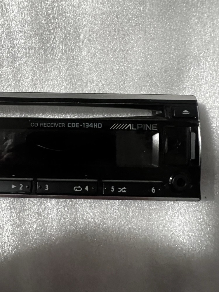 Alpine Cde-134hd Cd Receiver Faceplate Only
