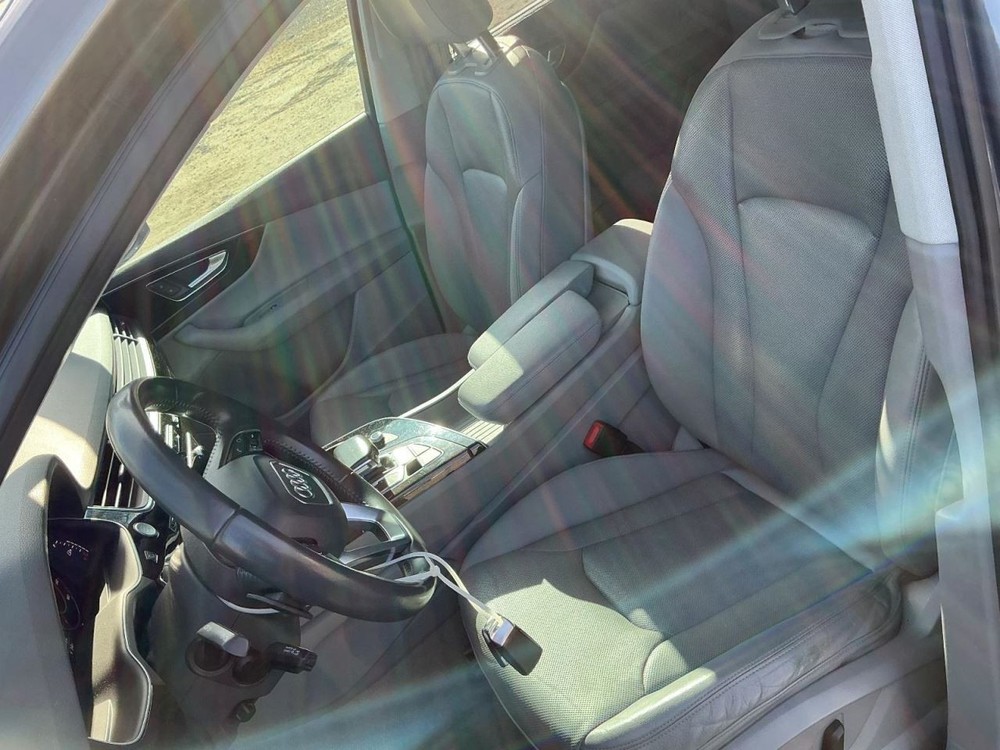 Q7 AUDI 2017 Glove Box 4939780