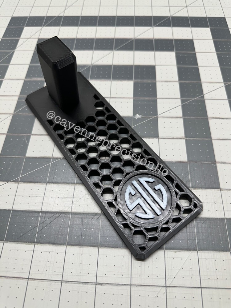 Hex Pattern Pistol Stand for Sig P320 for Personal/Gun Store Display