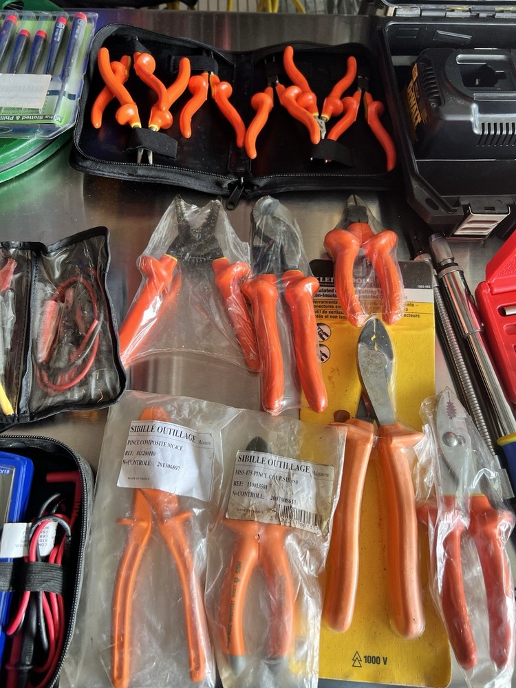 Electrician Hand Tools