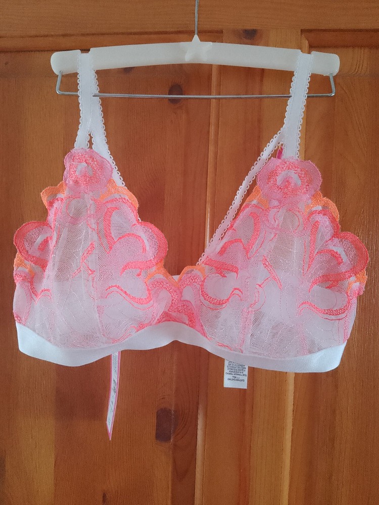 M& S Bra Size 8