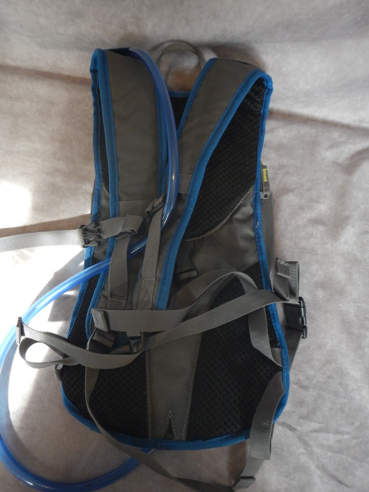 Coleman Revel Hydration Pack NWOT D2